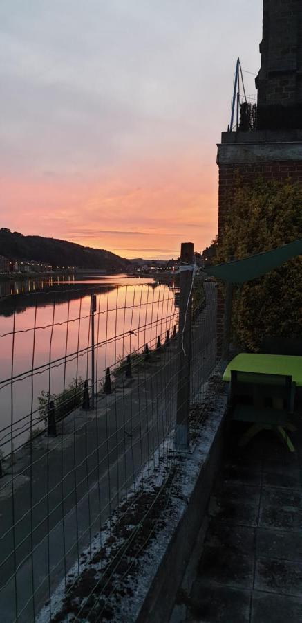 Le Bord De Meuse Dinant Exterior photo